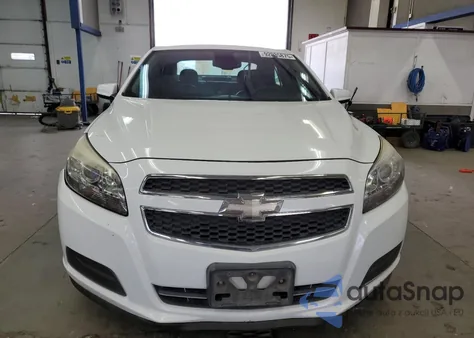 2013 Chevrolet Malibu 1Lt из США, поврежденный, VIN 1G11D5RR9DF105834